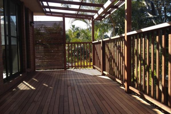 Deck & Pergola